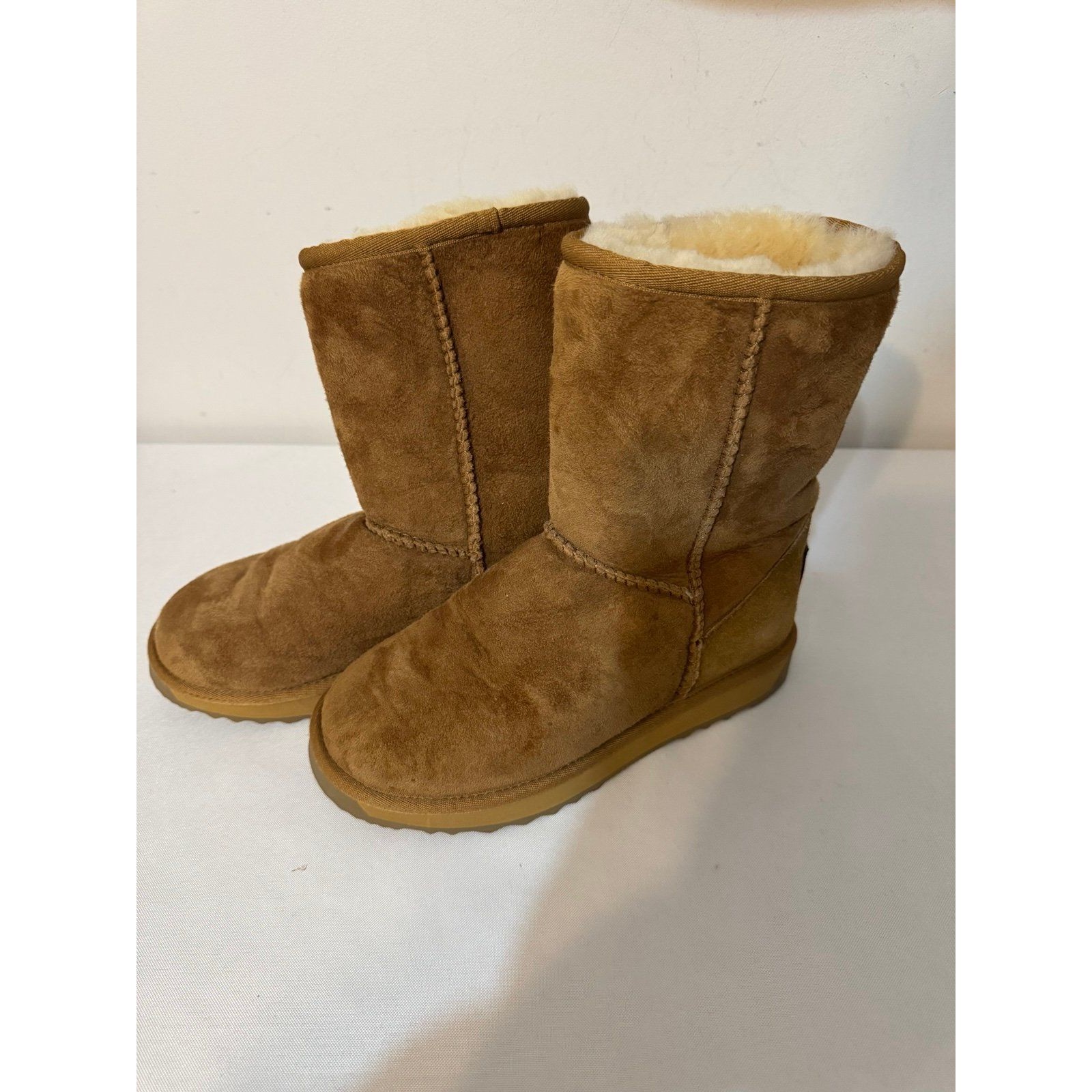 Rare Find Ugg Aic Australia Made Boots Size Au 4 Us 5 Nwot